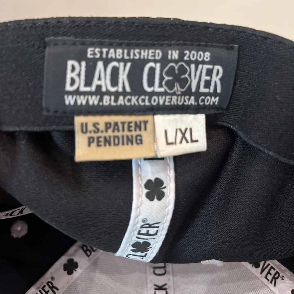 Black and White ‘Black Clover’ Baseball Cap - Picture 6 of 6